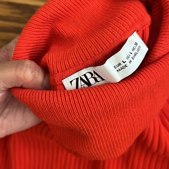 “Zara- Sweater” - Picture 2 of 5